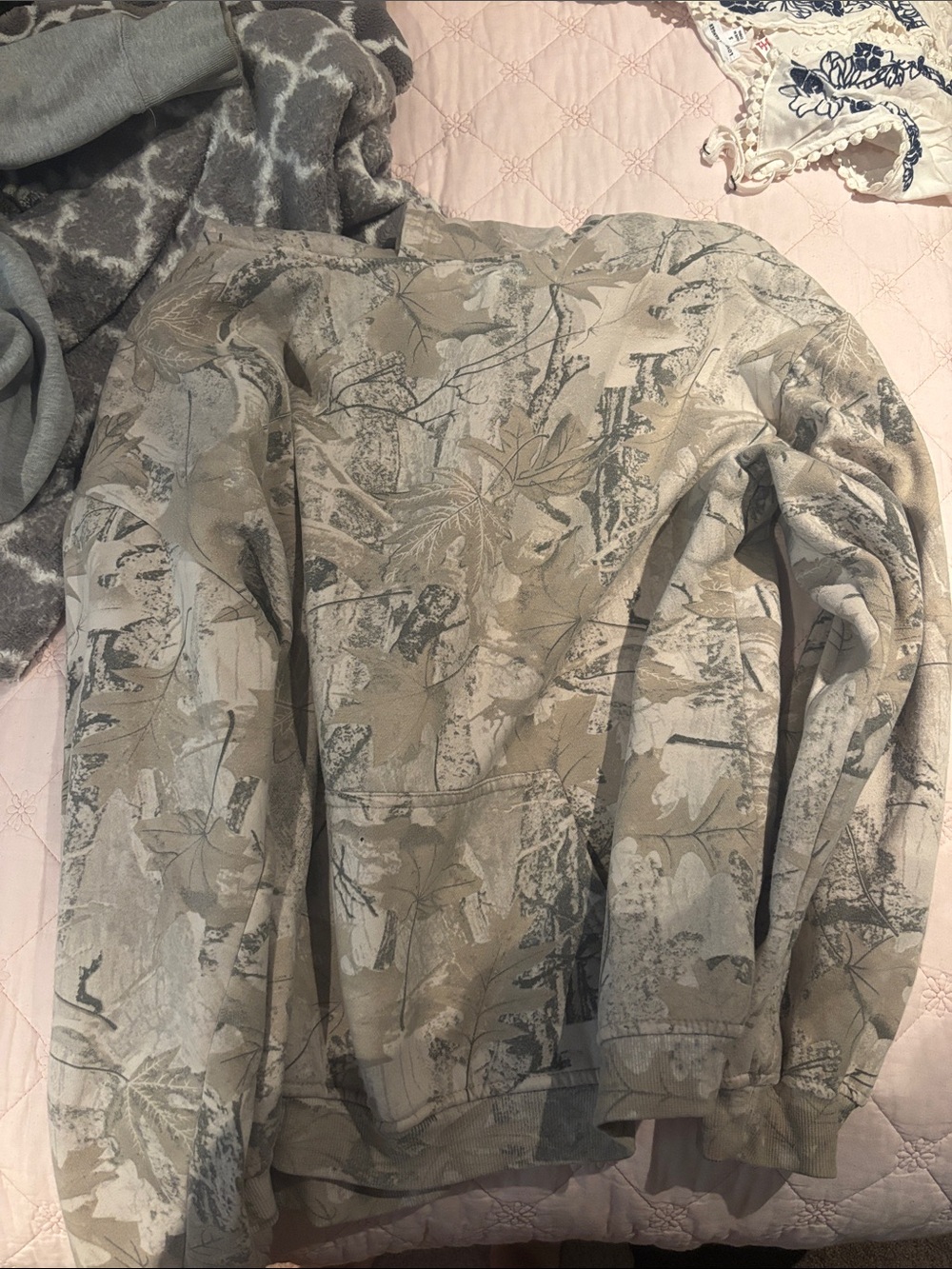 Hollister Beige and Gray Camouflage Print Pullover Jacket